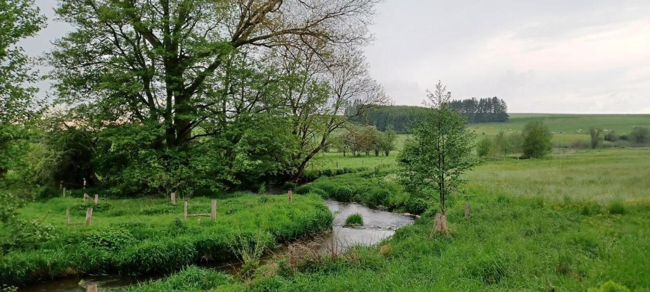 Gite Du Cheval Blanc A Houmont Sainte-Ode Εξωτερικό φωτογραφία